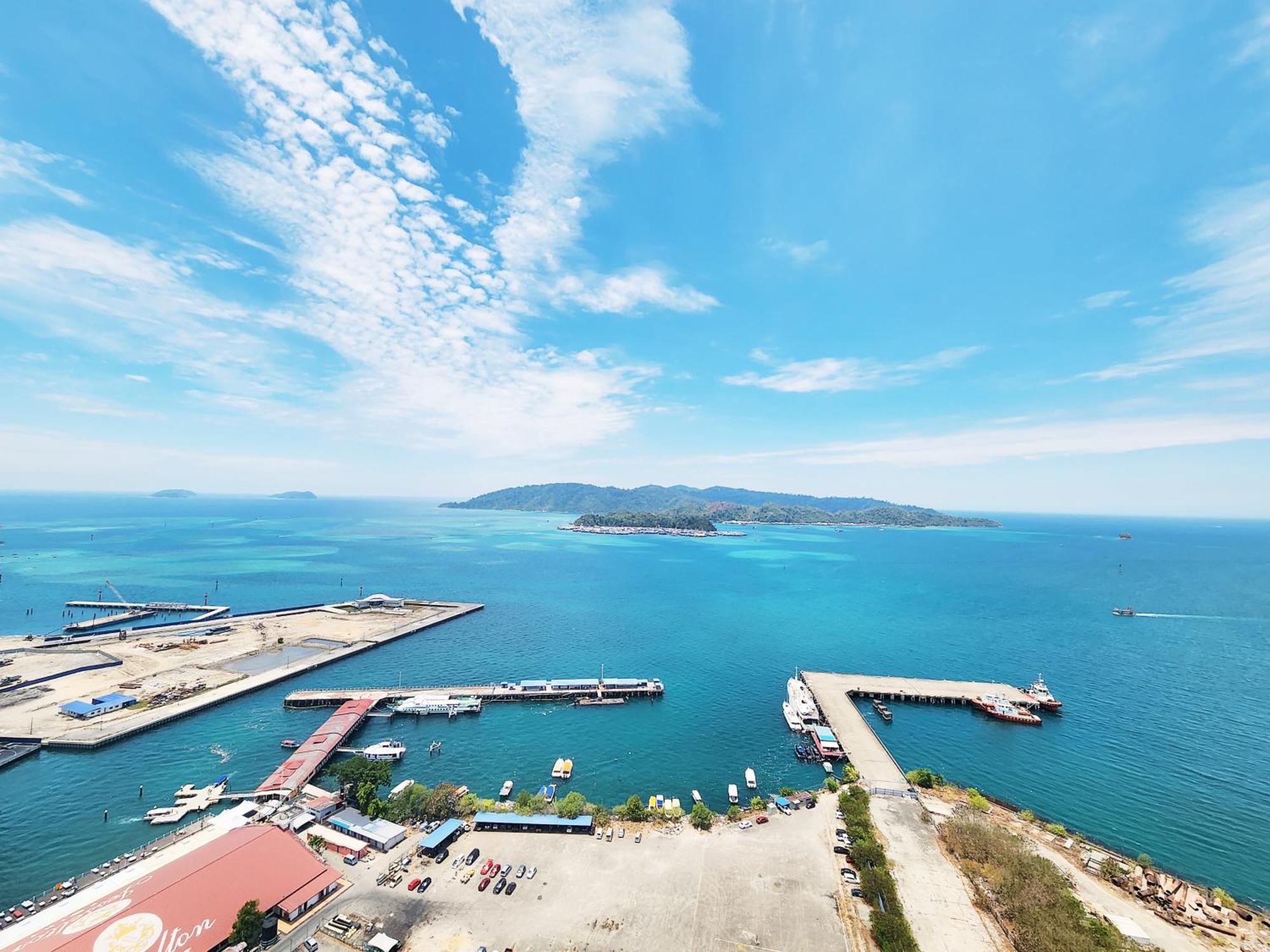 Jesselton Quay Kota Kinabalu City Centre By Lw Suites Ngoại thất bức ảnh