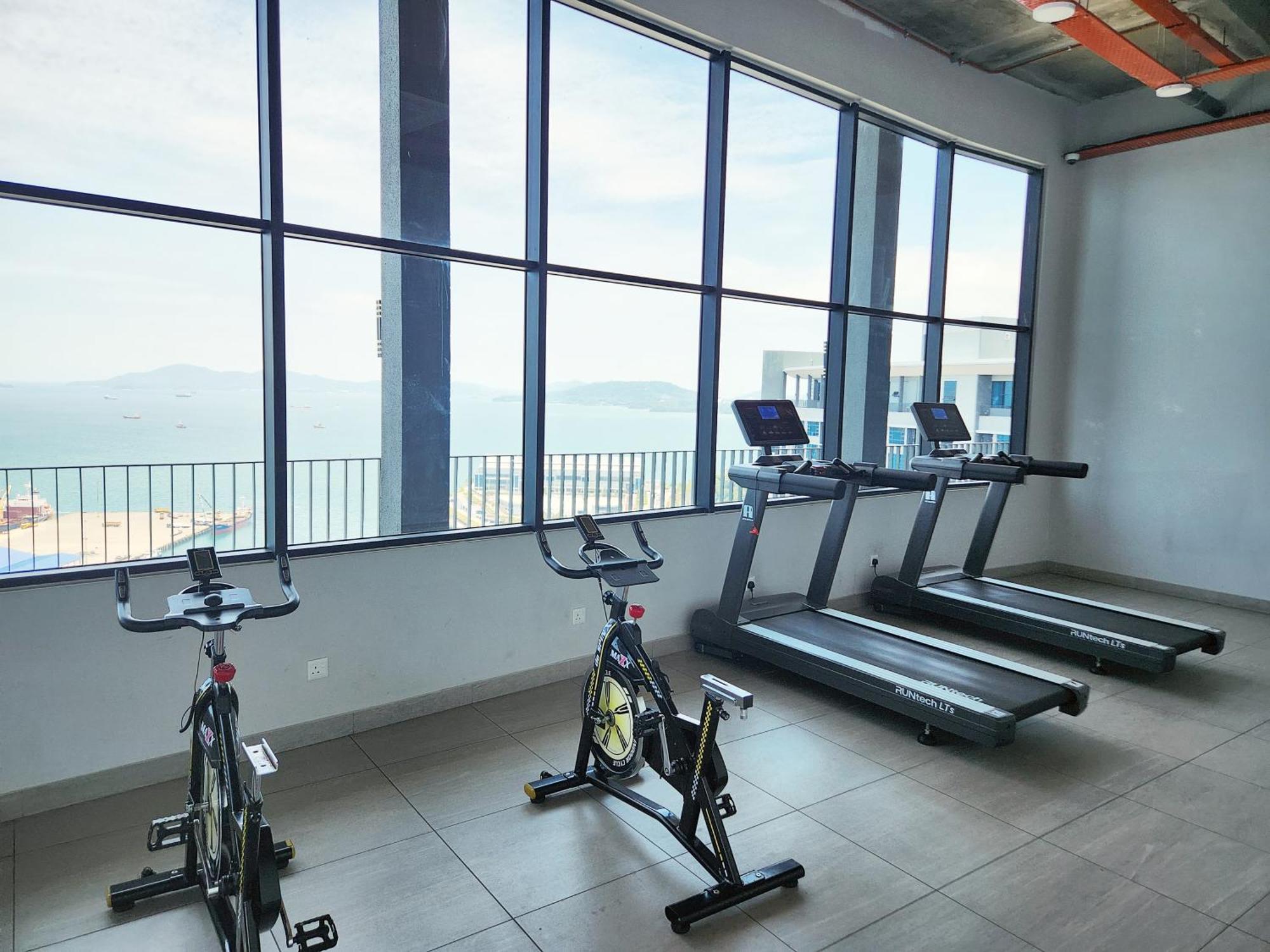 Jesselton Quay Kota Kinabalu City Centre By Lw Suites Ngoại thất bức ảnh